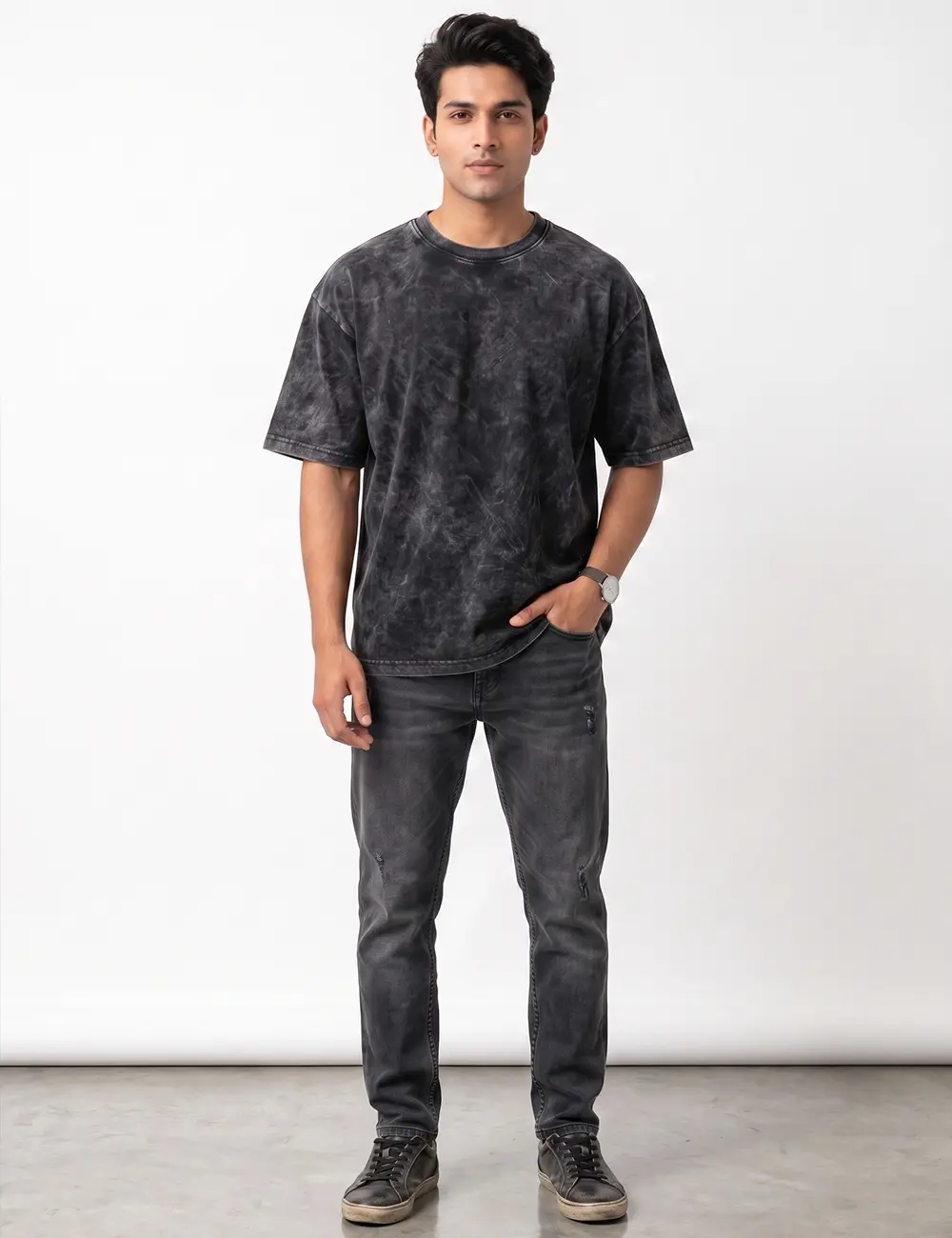 Unisex Classic Round Neck T-Shirt